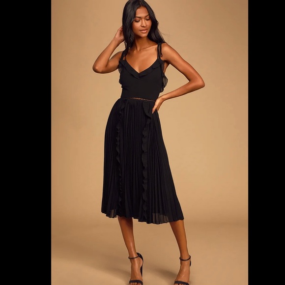 Lulus Dresses & Skirts - Lulu’s Midi Dress NWT
